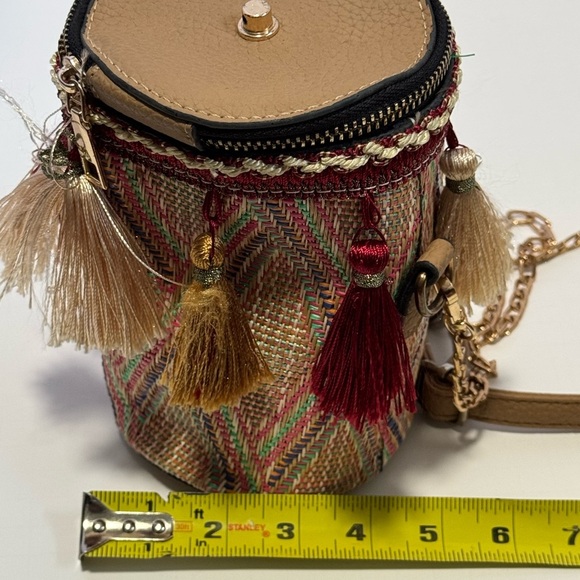 Bucket Cross Body Bag - Picture 6 of 8